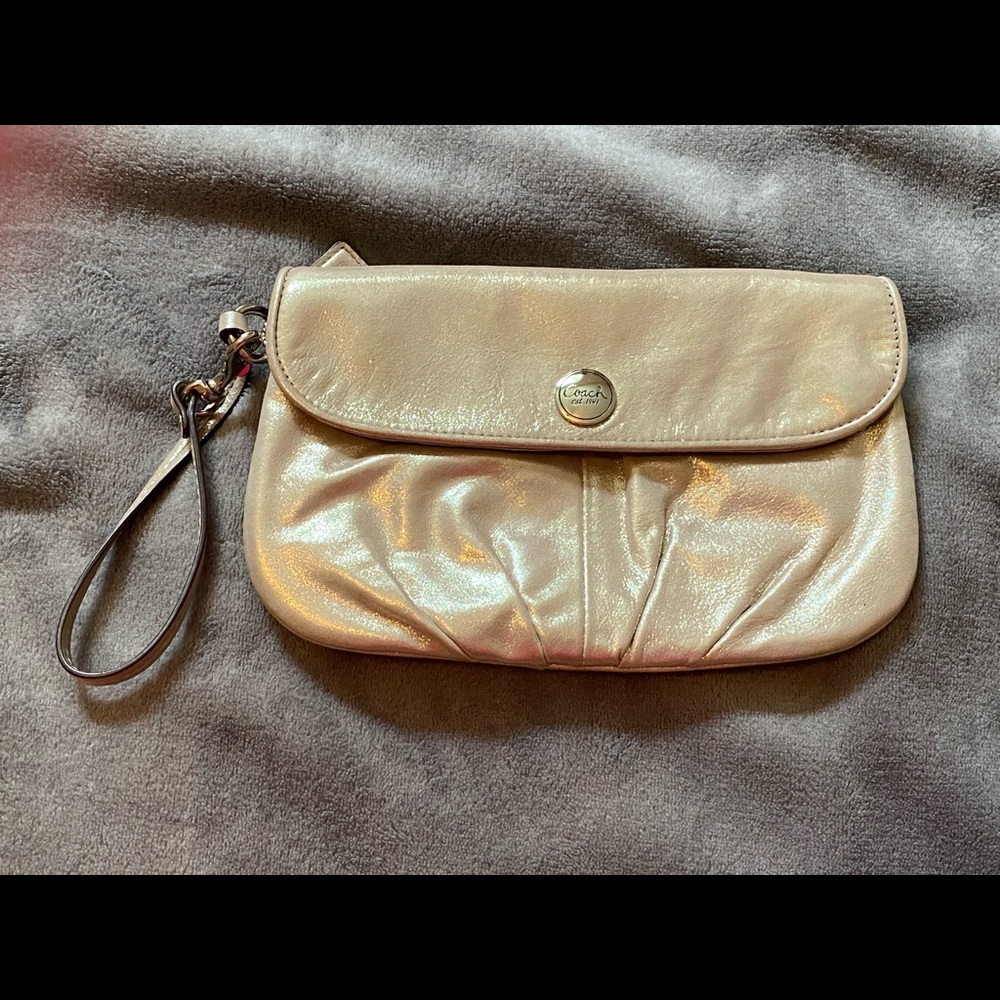 Gold Coach clutch